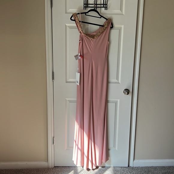 Mac Duggal Beaded Drop Shoulder Jersey Gown in Rose Size 6 - Picture 11 of 12